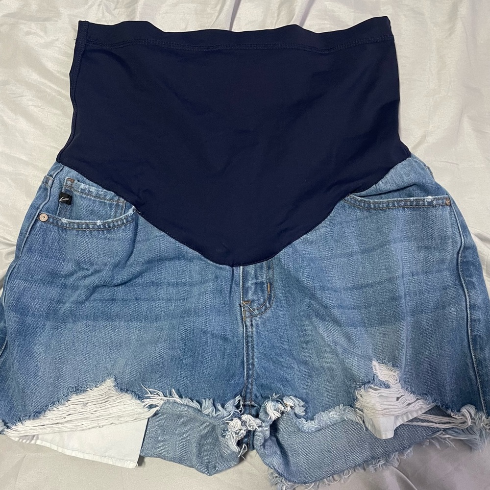 PinkBlush maternity KanCan shorts.